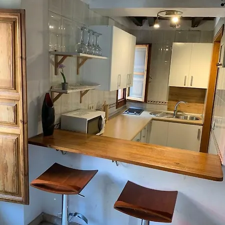 Charming De Gomerez Apartment Granada